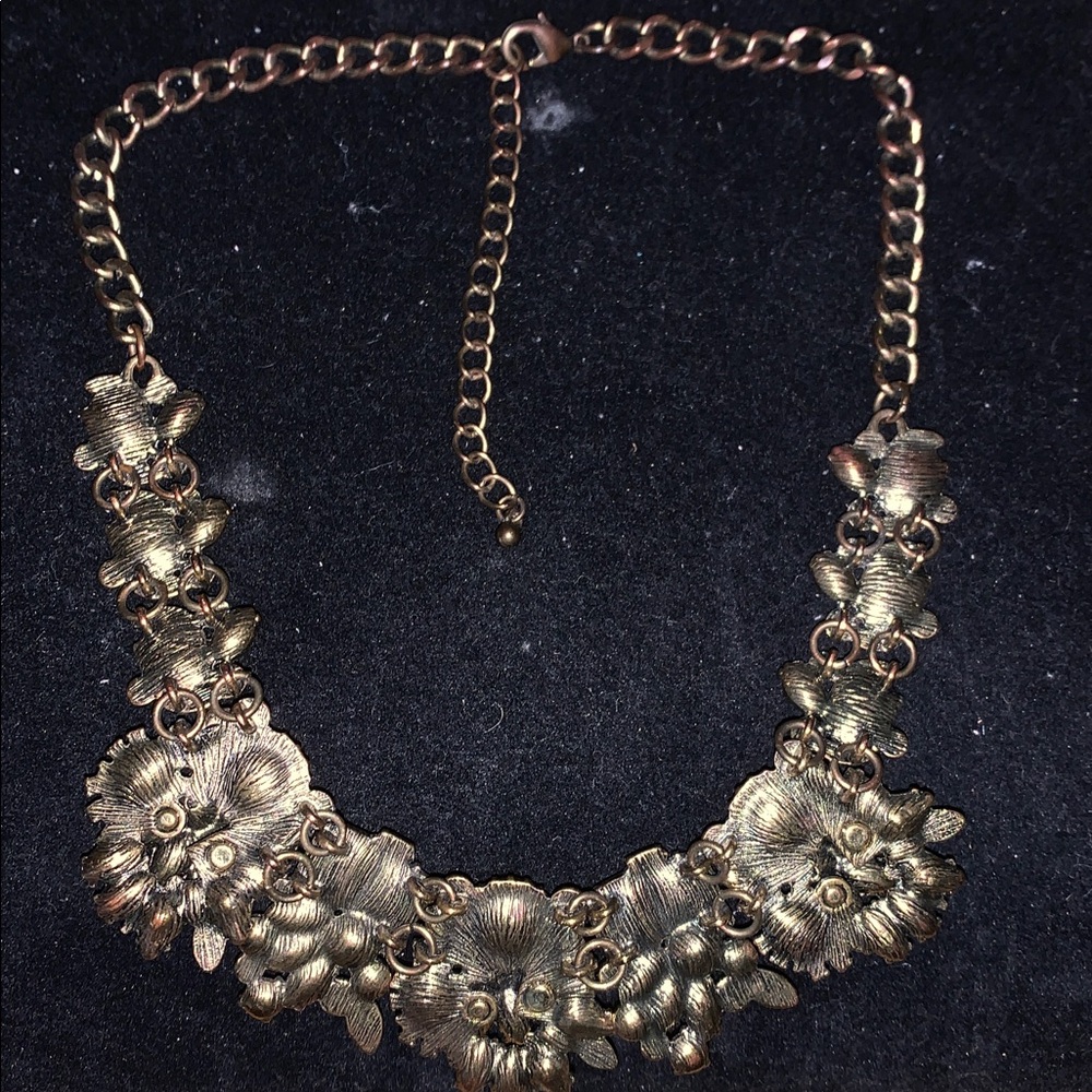Natasha couture Crystal Statement Necklace with extender - Picture 4 of 8